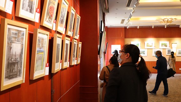 山枫艺谷第十二届“光影”写生作品展开幕暨家长会圆满落幕！